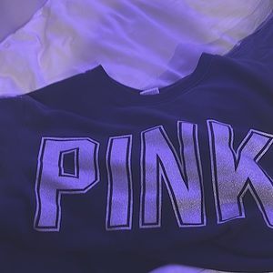 Medium black sweatshirt w/ Glitter sleeves and PINK logo in glitter 🪩